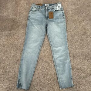 The Kelsey High Rise Skinny Jeans New light blue wash 8/29